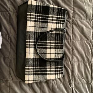 Black and white tote